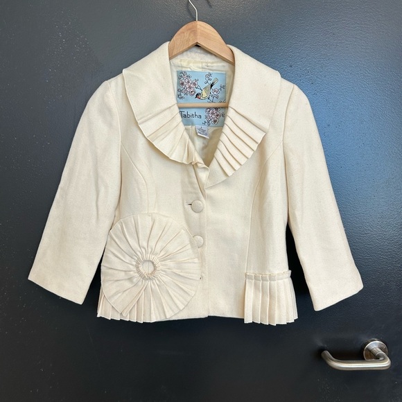 Tabitha (anthropologie) Sz. 2 will blend flower embellishrd Cream blazer EUC - Picture 5 of 13